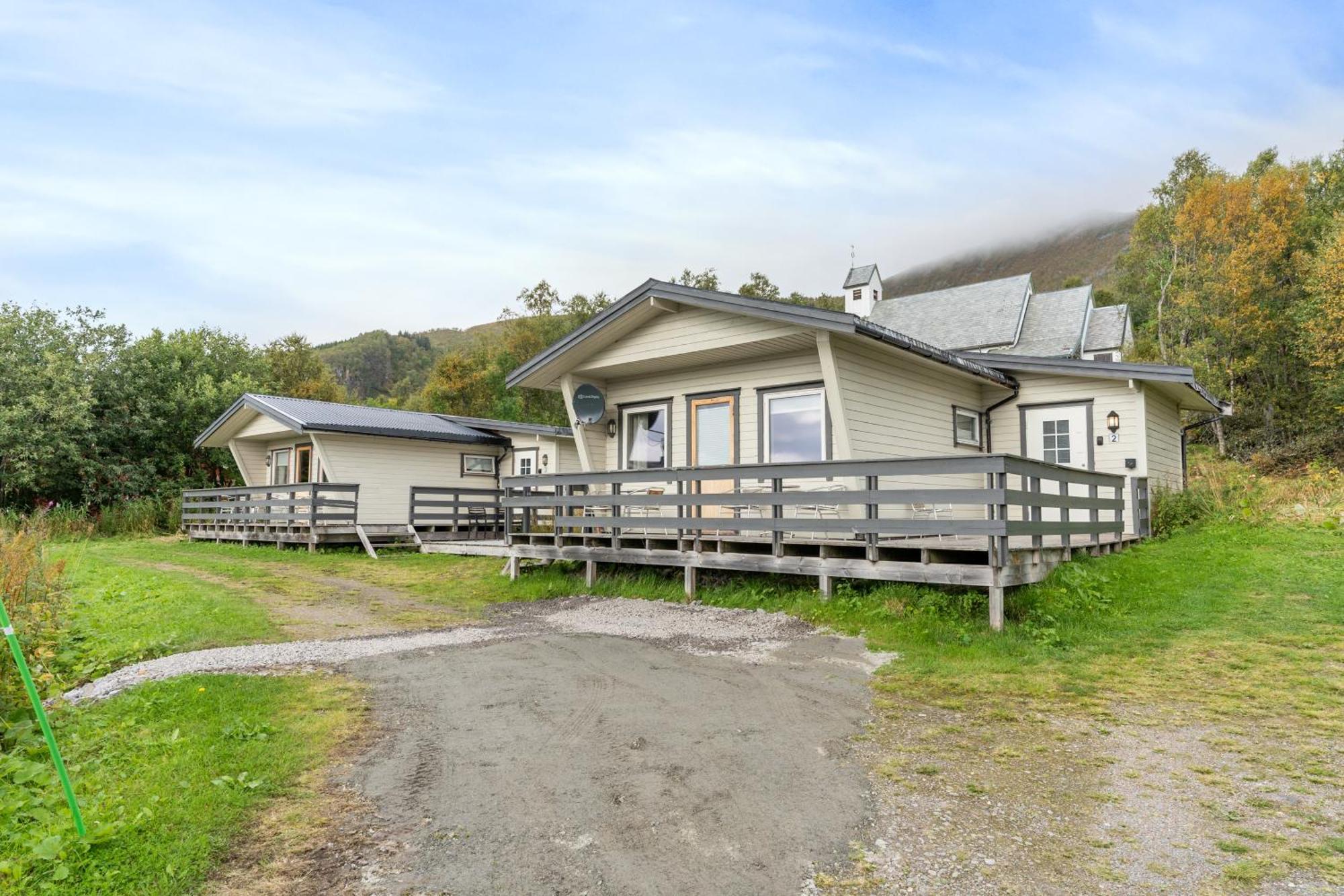 Skagi Bed & Lodge Skaland Luaran gambar